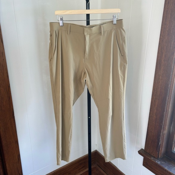 Fabletics Only Pant Tan Athleisure Performance Golf Chino Pants Mens 34x27.5 - Picture 4 of 5